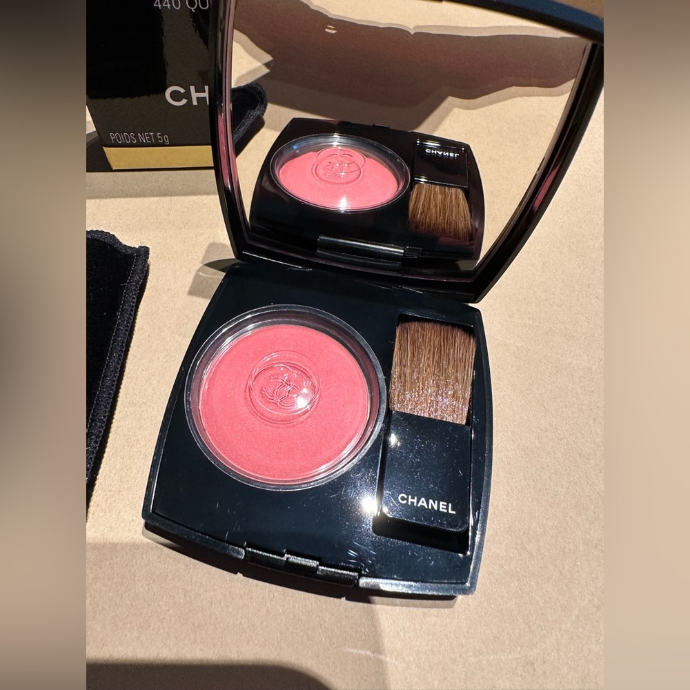 CHANEL Powder Blush - Quintessence